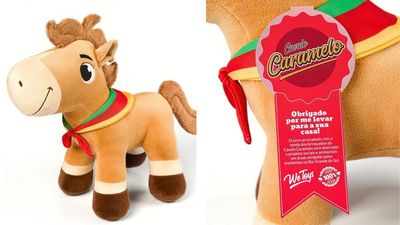 Museu da PUCRS anuncia venda de pelcia do cavalo Caramelo com fins beneficentes