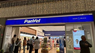 Panvel inaugura loja premium no novo Bourbon Carlos Gomes