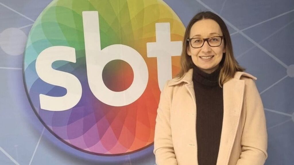 Larissa Roso afirma estar se adaptando muito bem à televisão, apesar das experiências prévias diferentes - Crédito: Divulgação